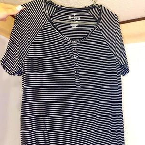 American Eagle Soft & Sexy Tee size Medium